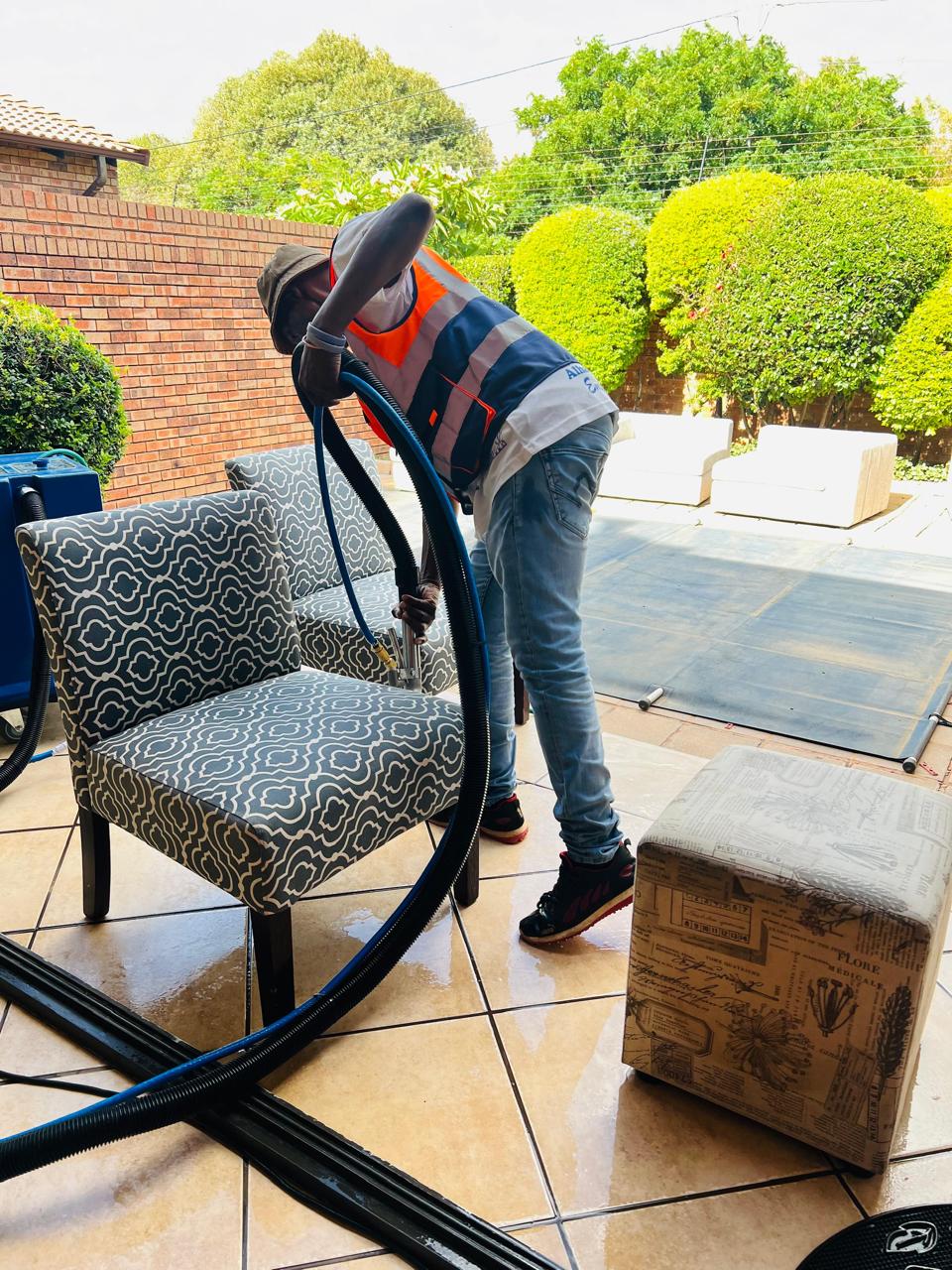 Short-term rental handover